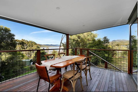 Relax At Goughs Bay - Accommodation Melbourne 0