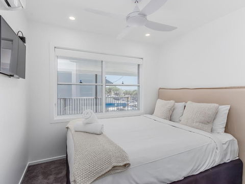 Relax On Marine Parade, 2 Bedroom Apartment - Accommodation Melbourne 3