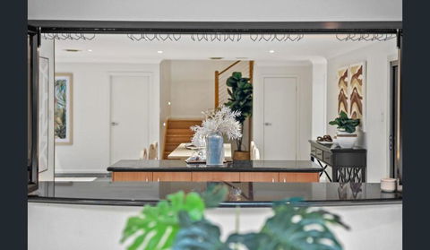 Relax On The Spacious Balcony And Soak In The Picturesque Views - Accommodation Melbourne 2