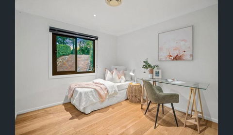 Relax On The Spacious Balcony And Soak In The Picturesque Views - Accommodation Melbourne 3