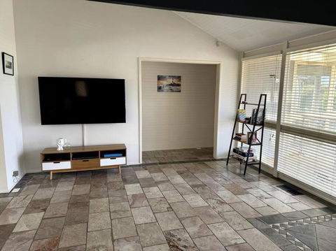 Relax, Resort Style - Accommodation Melbourne 3