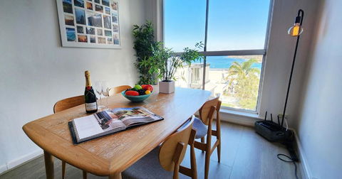 Relaxed Coastal Living With Fantastic Sea Views - Accommodation Melbourne 0