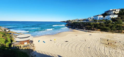 Relaxed Coastal Living With Fantastic Sea Views - Accommodation Melbourne 3