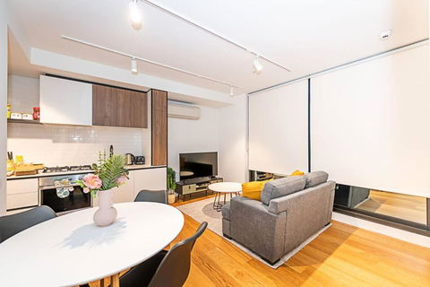 Relaxing Urban Oasis - Accommodation Melbourne 0