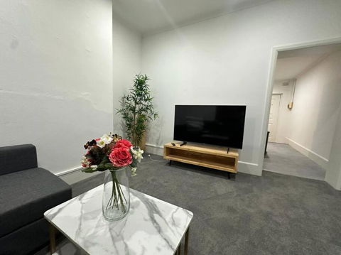 Remarkable 2 Bedroom House At The Centre Of Darlinghurst - Accommodation Melbourne 1