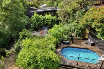 Resort-style 5 Bdrm Home W Pool, Spa & Billiards! with Accommodation Melbourne