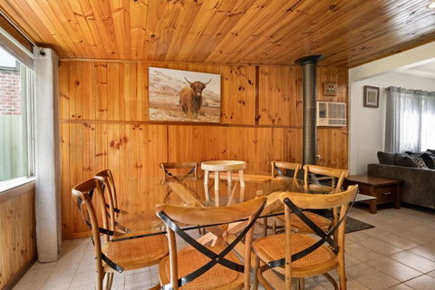 Rest & Relaxation - Accommodation Melbourne 3