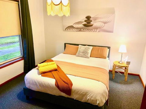 Retro Riverside Redan, Ballarat - Accommodation Melbourne 1