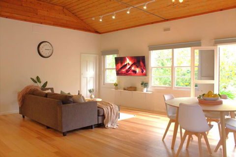River Lea Cottage - Accommodation Melbourne 1