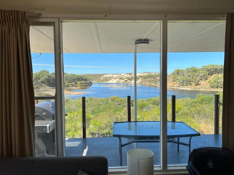 River Panorama Beach House - Accommodation Melbourne 0