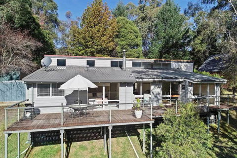 River Rest Merrijig Near Base Of Mount Buller - Melbourne 4u 0