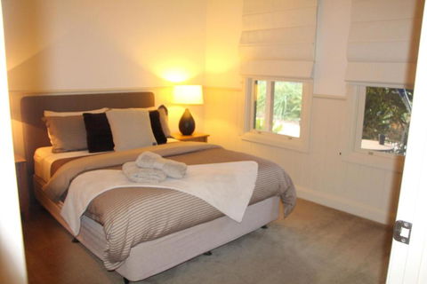 River Rock Cottage Centrally Located And Dog Friendly - Accommodation Melbourne 1