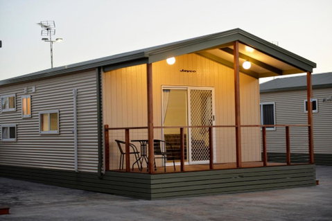 Riverside Cabin Park - Accommodation Melbourne 0