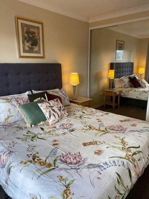 RIVERSIDE CITY VIEW PARKING NETFLIX WIFI WINE FREE - Accommodation Melbourne 1