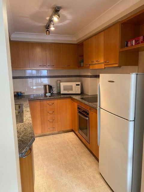 RIVERSIDE CITY VIEW PARKING NETFLIX WIFI WINE FREE - Accommodation Melbourne 2