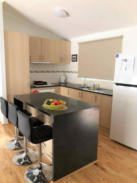 Riverside Holidays By Readyset - Accommodation Melbourne 2