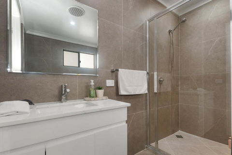 Riverside Serenity - Accommodation Melbourne 3
