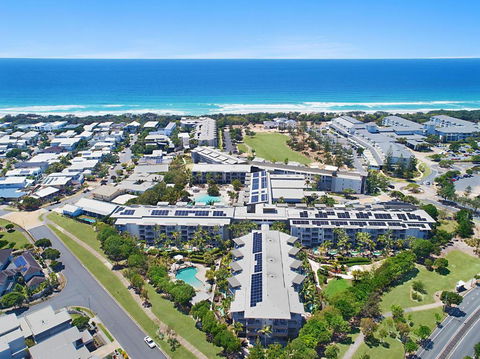 Salt&Pepper Sanctuary - Plunge Pool Resort Apartment By UHoliday - 2BR, 1BR And Studio Hotel Room Configurations Available - Accommodation Melbourne 0