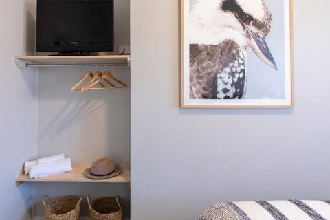 Robertson Public House And Kitchen - Accommodation Melbourne 1