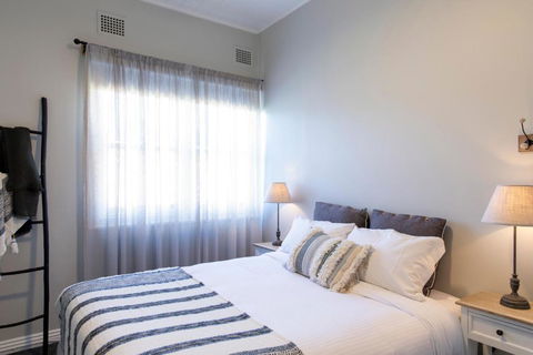 Robertson Public House And Kitchen - Accommodation Melbourne 2