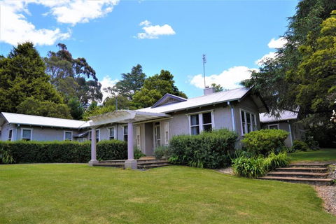 Robin Hill Manor - Accommodation Melbourne 0