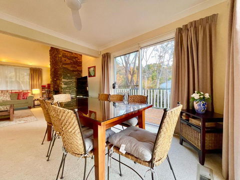 Rocky Mountain Cottage - Accommodation Melbourne 3