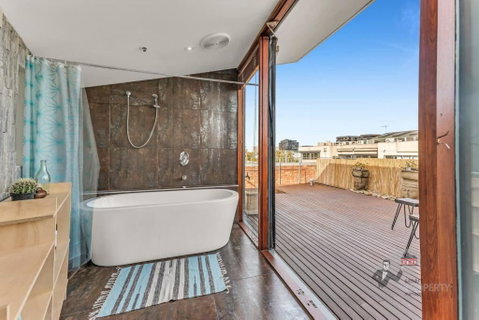 Rooftop Warehouse In Fitzroy - Accommodation Melbourne 1