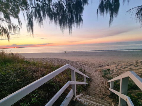 Rosalynda- Luxury Beachfront 3 BR Townhouse - Melbourne 4u 0