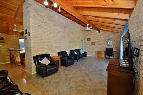 Rossys Retreat - Kalbarri WA - Melbourne 4u 2