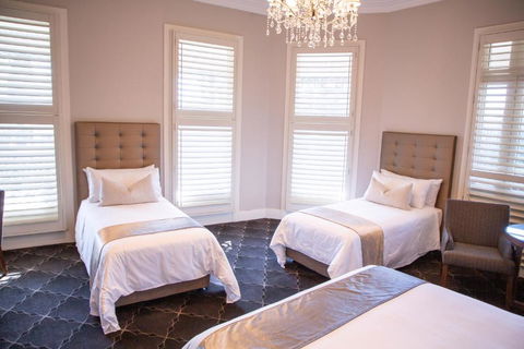 Royal Hotel Randwick - Accommodation Melbourne 1