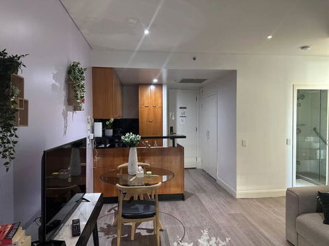 Royal Garden Residence - Melbourne 4u 3