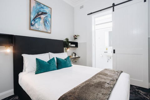 Royal Hotel Wyong - Accommodation Melbourne 0