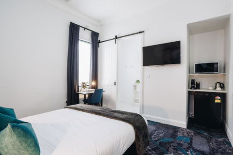 Royal Hotel Wyong - Accommodation Melbourne 2