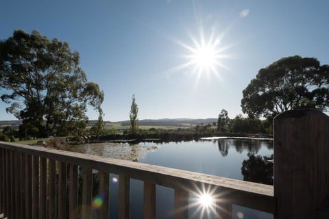 Rural Apartment With Stunning Views - Accommodation Melbourne 0