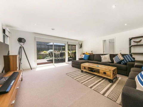 RYE/BLAIRGOWRIE FAMILY ENTERTAINER.. - Accommodation Melbourne 3
