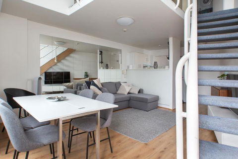 S203S - The Loft By Darling Harbour - Accommodation Melbourne 1
