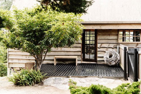 SABI Award Winning Designer Cabin - Melbourne 4u 3