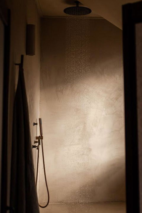 SABI Award Winning Designer Cabin - Melbourne 4u 1