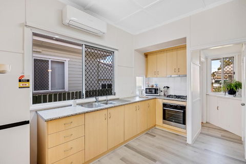 Sage Cottage! CBD Perfection! - Accommodation Melbourne 1