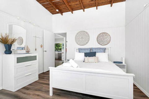 Sally Beach House With Ocean Views - Accommodation Melbourne 2