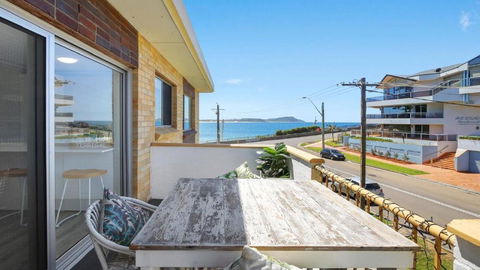 Salt Life Short Walk To Beach, Shops Cafes Accom Holidays - Accommodation Melbourne 0