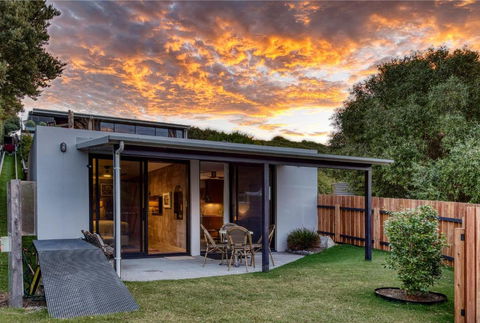 SALT Luxury Couples Bungalow - Accommodation Melbourne 1