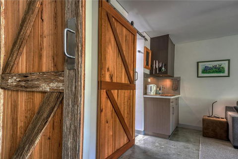 SALT Luxury Couples Bungalow - Accommodation Melbourne 2