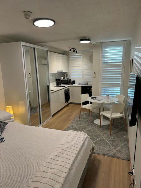 Sam The Central Studio - Accommodation Melbourne 0