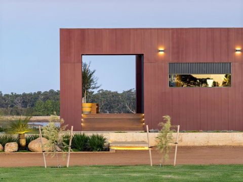 Samphire Chalet Tuart - Accommodation Melbourne 0