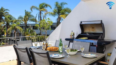 Sand And Sea - Accommodation Melbourne 0