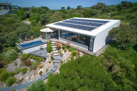 SALT Luxury Couples Villa - Accommodation Melbourne 0
