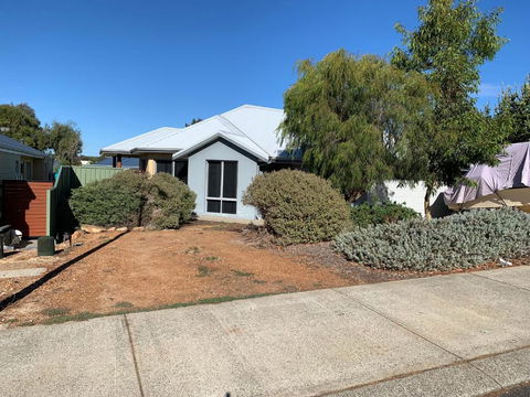 Sandalwood Guest Room - Accommodation Melbourne 0