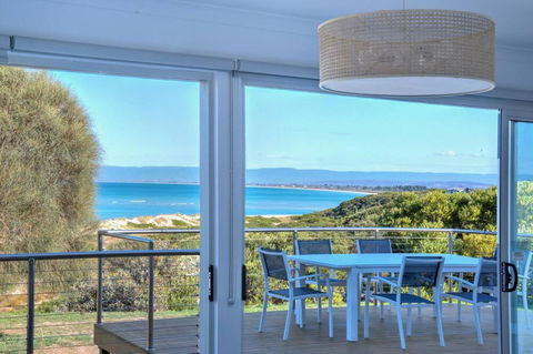 Sandbar Beach House - Accommodation Melbourne 0