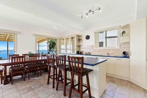 Sandbar On Moreton 5 Bedroom - Melbourne 4u 3